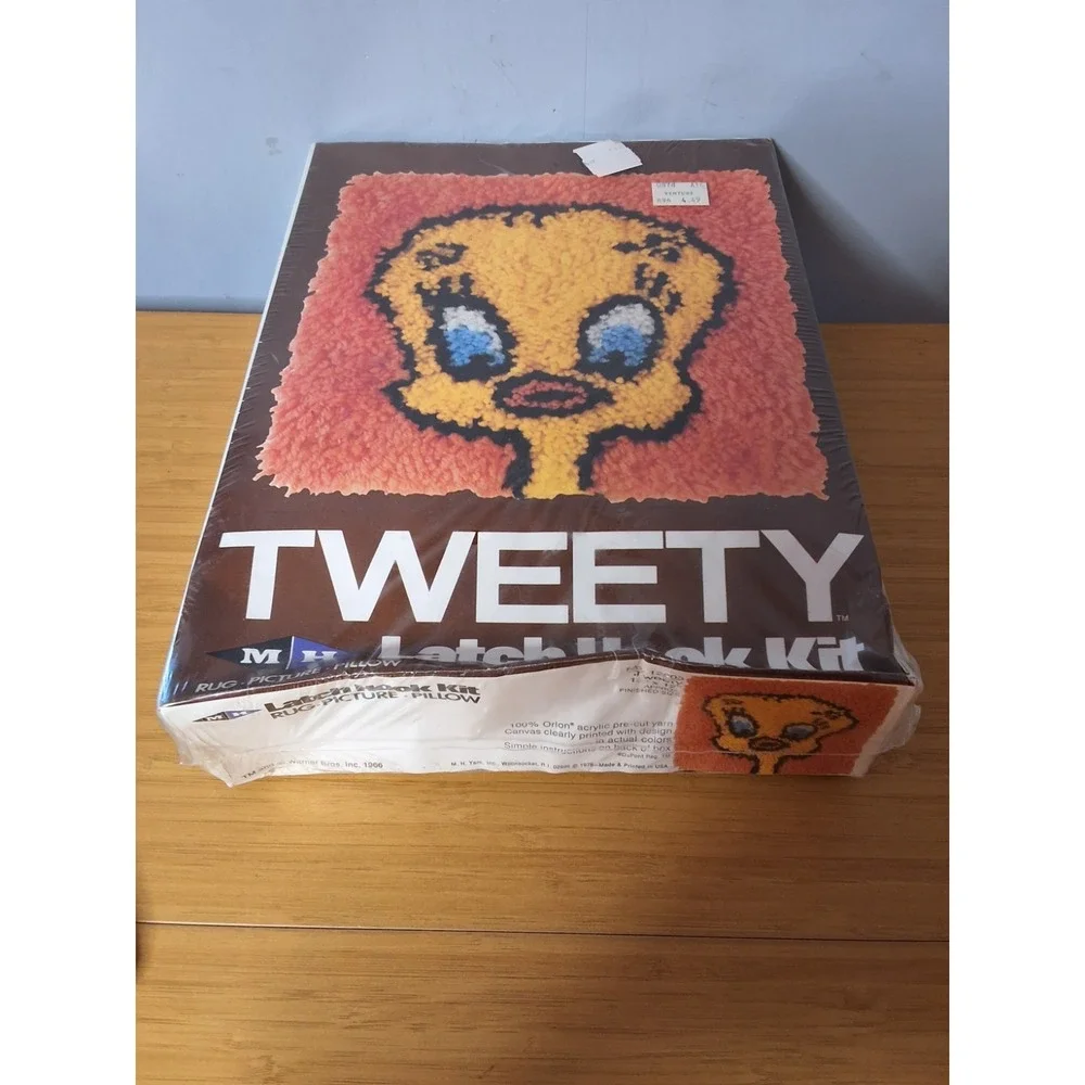Vintage 1978 M.H. Yarn Tweety Bird Latch Hook Kit #12603 12